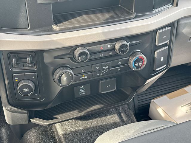 New 2026 Oxford White Ford F-450® XL image 16