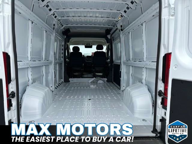 2024 Ram ProMaster 2500 High Roof 18