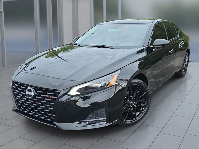 Super Black Clearcoat 2026 Nissan Altima 2.5 SR AWD Sedan All-Wheel Drive Continuously Variable Transmission
