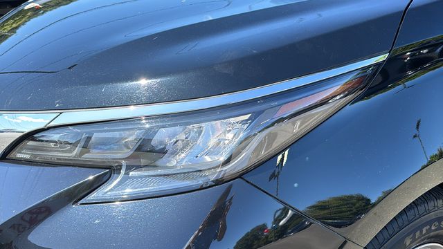 Used 2025 Toyota Sienna Van