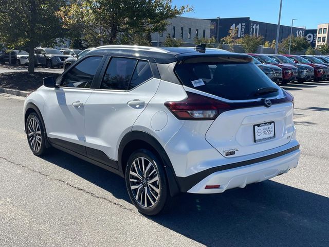 2022 Nissan Kicks SV 5