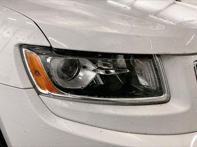 2014 Jeep Grand Cherokee Limited White at Carlisle Cadillac Buick GMC