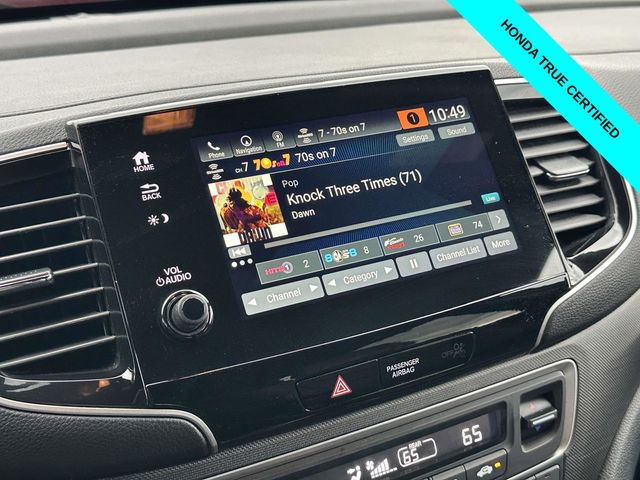 View vehicle photo 4