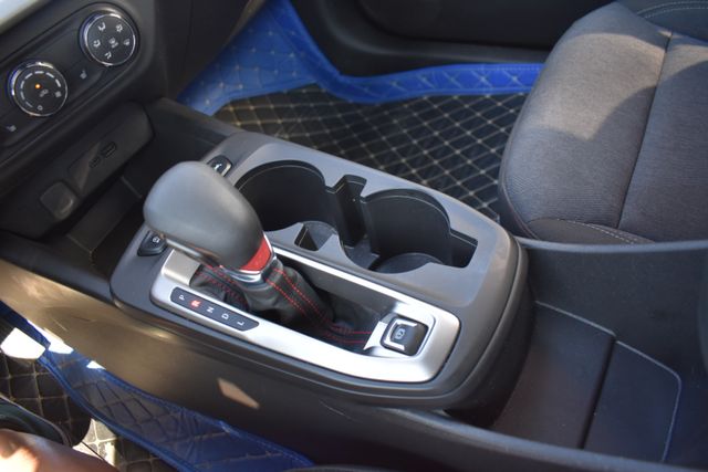Used 2024 Chevrolet Trax SUV