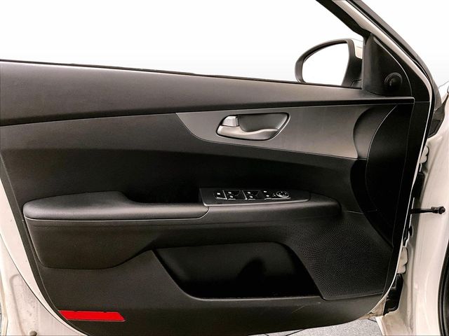 2019 Kia Forte LXS White at Bob Ruth Ford