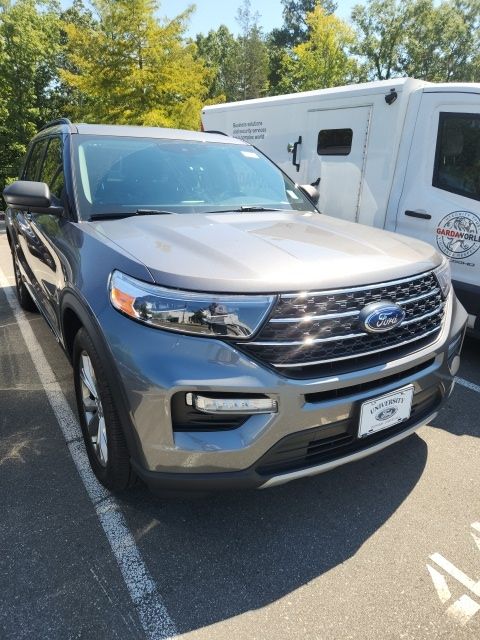 Used 2023 Gray Ford XLT image 2