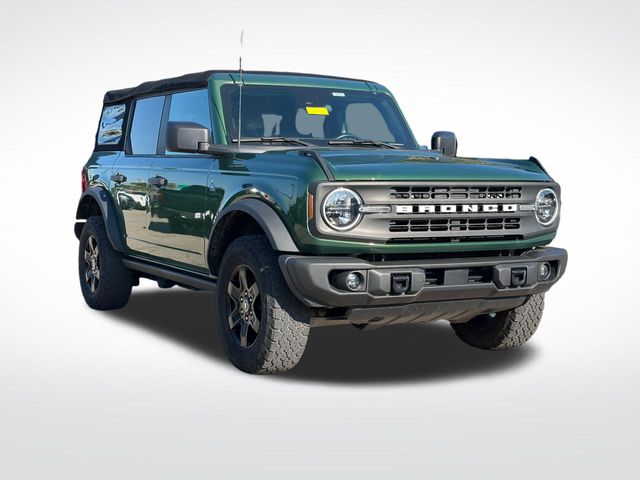 Green Metallic 2022 Ford Bronco SUV / Crossover Four-Wheel Drive 7-Speed Manual