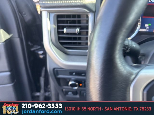 Used Car 2024 Ford Expedition  Xlt For Sale Under $40,000 In San Antonio, Texas
