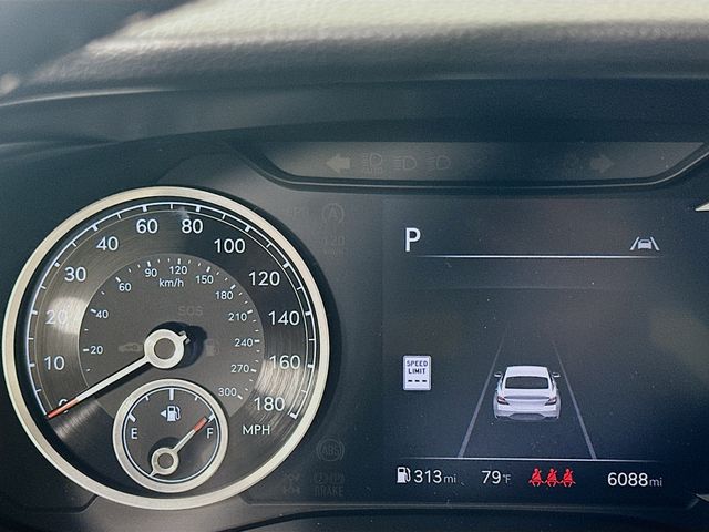 Thumbnail: 2025 Genesis G70 - 12