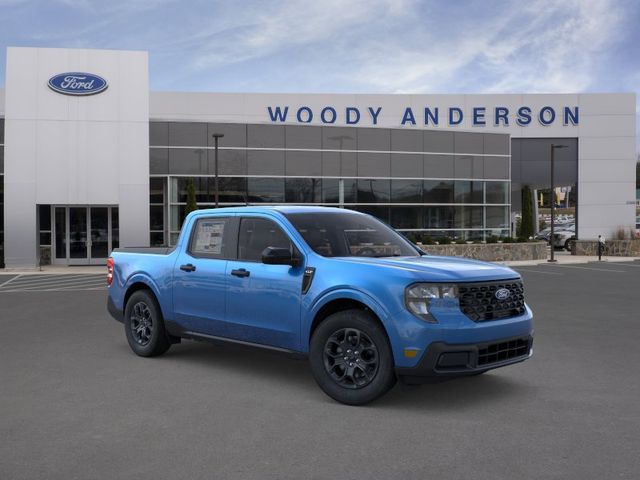 View vehicle photo 7