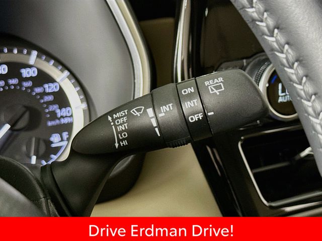 Used 2025 Toyota Highlander SUV