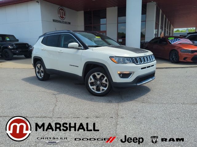 White Clearcoat 2018 Jeep Compass SUV / Crossover Four-Wheel Drive 9-Speed Automatic