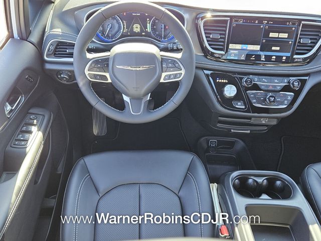 New 2026 White Chrysler Select image 7