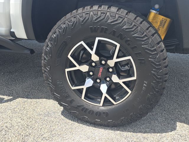 Photo of 2024 GMC Canyon AT4X in Dallas, GA - 10,  2024 GMC Canyon AT4X:44081A