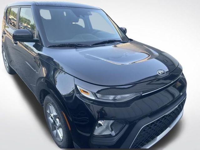 Cherry Black 2021 Kia Soul SUV / Crossover Front-Wheel Drive Continuously Variable Transmission