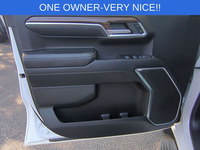 Used 2023 White Chevrolet LT image 12