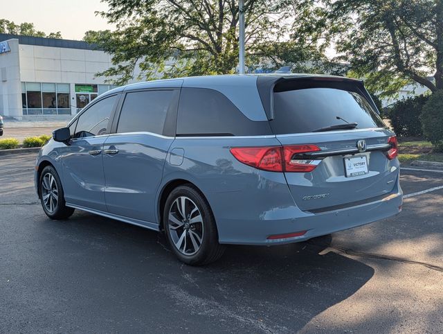 Certified Used 2024 Sonic Gray Pearl Honda Touring image 9