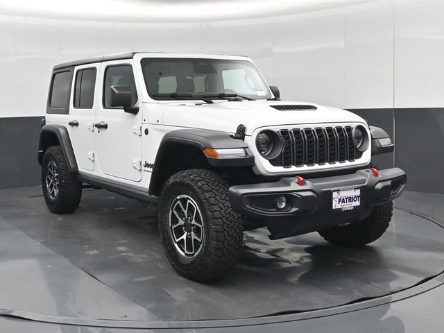 Bright White Clearcoat 2026 Jeep Wrangler SUV / Crossover Four-Wheel Drive 8-Speed Automatic