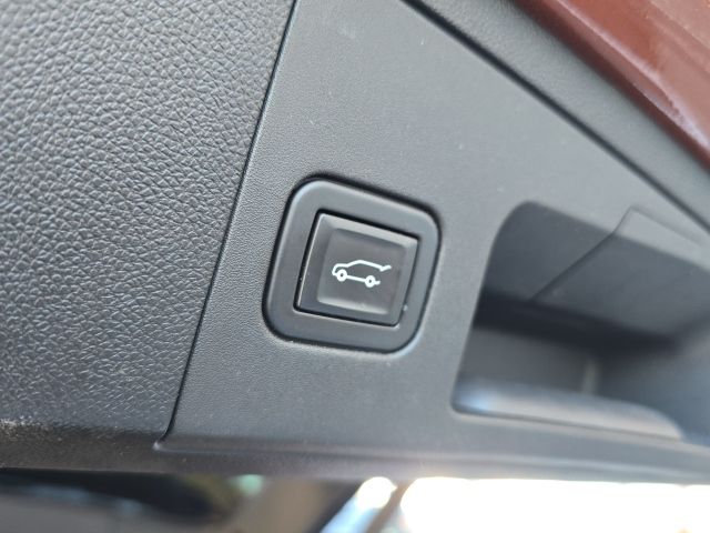 2020 Cadillac XT4 Premium Luxury:167340A