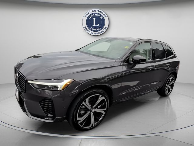 2024 Volvo XC60 B5 Ultimate Dark Theme AWD