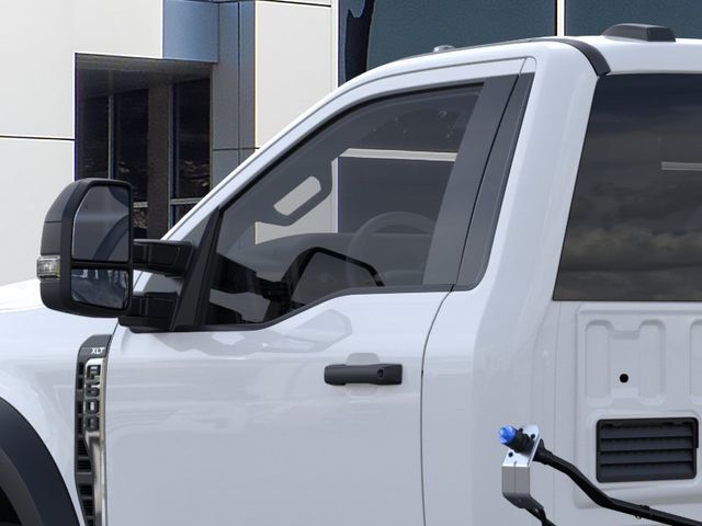 2026 Oxford White Ford F-600SD XLT 145 WB 4X4 Chassis