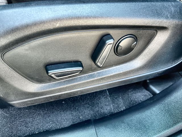 Used 2020 Blue Ford XLT image 15