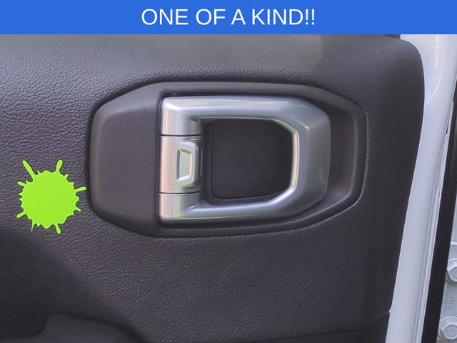 Used 2024 White Jeep Rubicon image 25