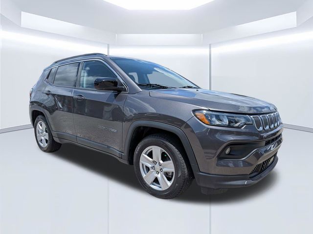 2022 Jeep Compass Latitude's photo