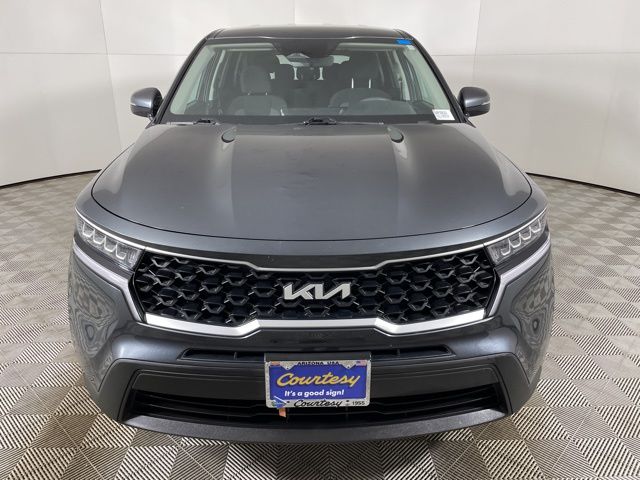 2023 Kia Sorento LX 3