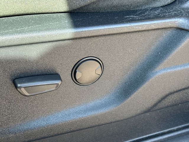 Used 2023 White Ford XLT image 21