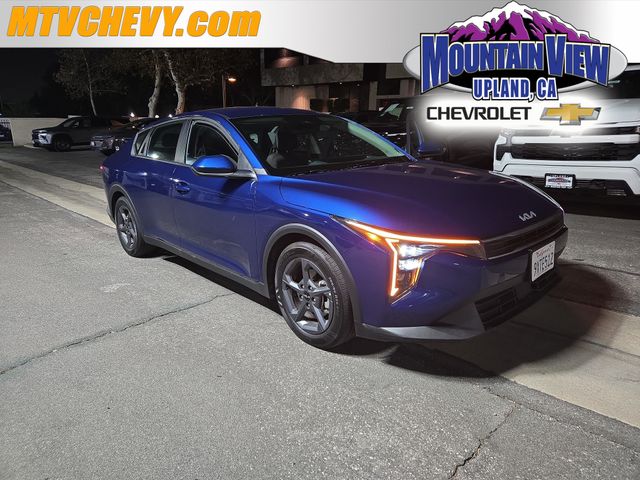 Deep Sea Blue 2026 Kia K4 Sedan Front-Wheel Drive Continuously Variable Transmission