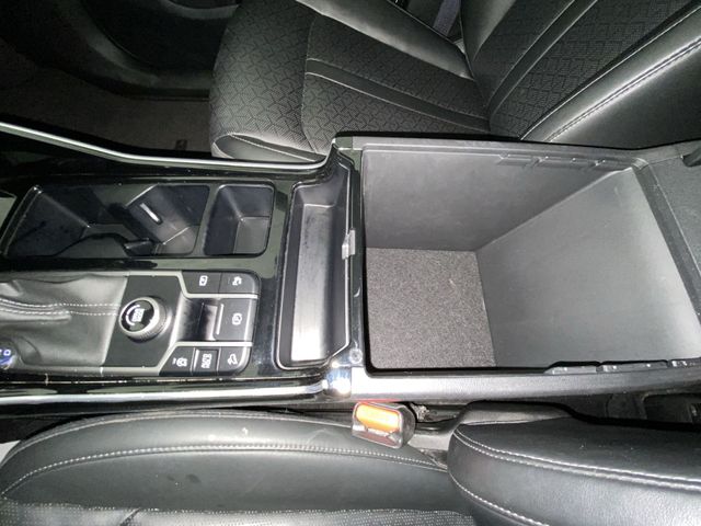 Used 2023 White Kia SX image 21