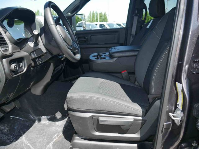 3500 Crew Cab Tradesman