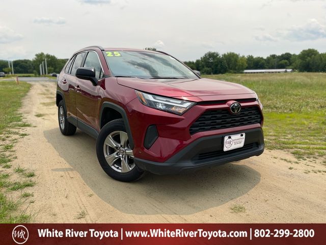  2025 Toyota RAV4 Hybrid LE AWD   