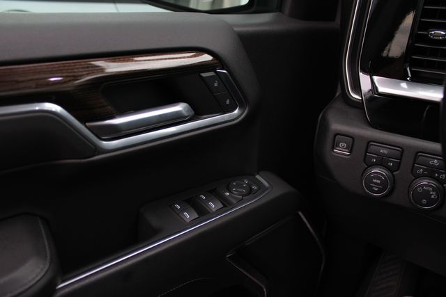 Used 2022 White Chevrolet LT image 14