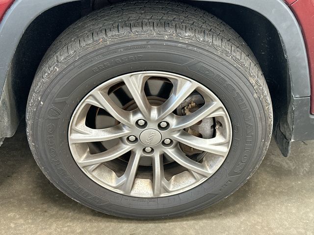 2020 Jeep Cherokee Latitude Plus Red at Auto Express Mitsubishi