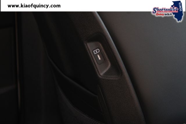 New 2026 Kia Sorento Hybrid SUV