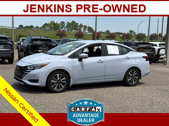 Gray Sky Pearl 2025 Nissan Versa Sedan Front-Wheel Drive Continuously Variable Transmission