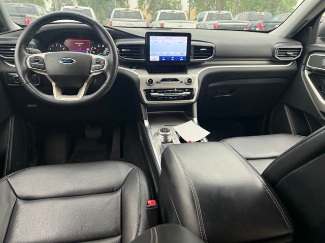 2020 Oxford White Ford Explorer XLT 4X4 SUV
