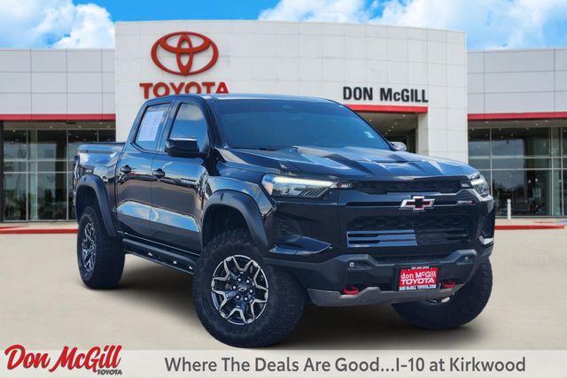 Black 2024 Chevrolet Colorado Pickup Truck Four-Wheel Drive 8-Speed Automatic