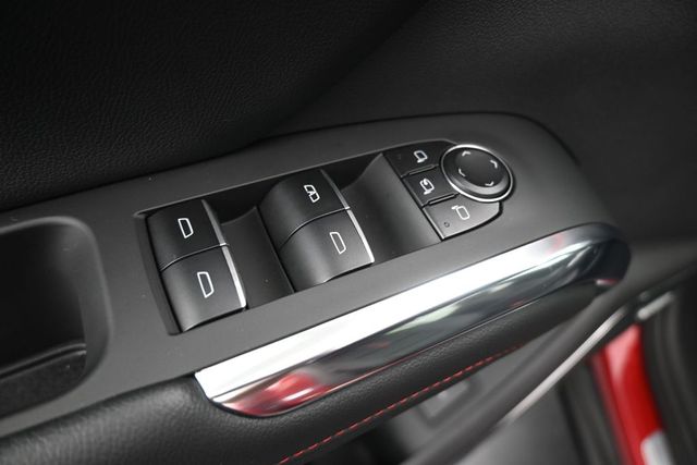 Used 2025 Chevrolet Traverse SUV