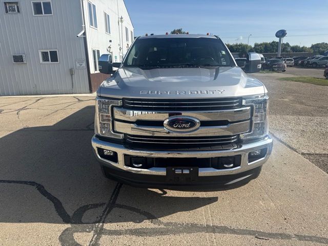2017 Ingot Silver Ford Super Duty F-350 DRW Lariat 4X4 Truck