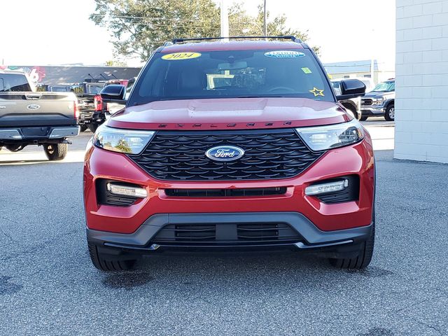 2024 Ford Explorer ST-Line 2