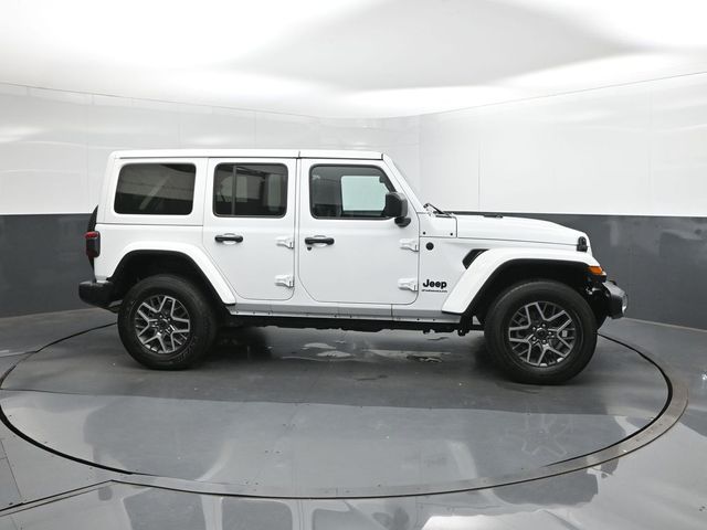 Used 2025 Jeep Wrangler SUV