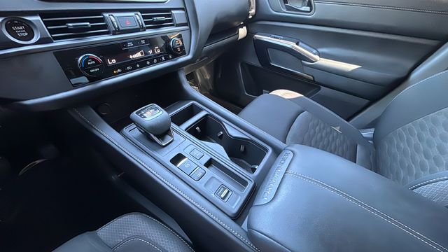 Used 2025 Silver Nissan S image 14