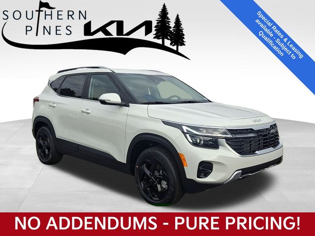 Snow White Pearl 2026 Kia Seltos SUV / Crossover All-Wheel Drive Continuously Variable Transmission