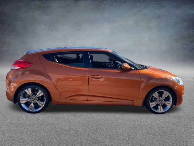 2012 Hyundai Veloster Base 5