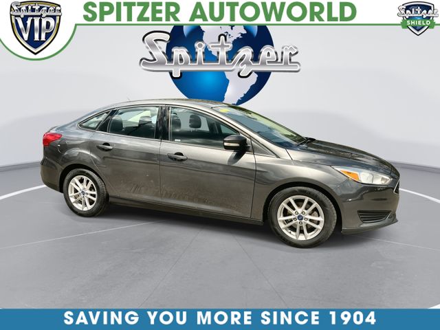 Gray (Magnetic) 2017 Ford Focus SE Sedan Front-Wheel Drive 6-Speed Automatic