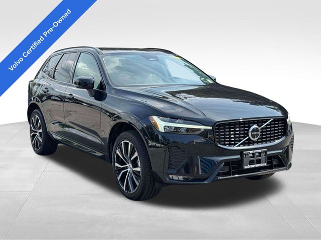 2024 Volvo XC60 B5 Plus Dark Theme