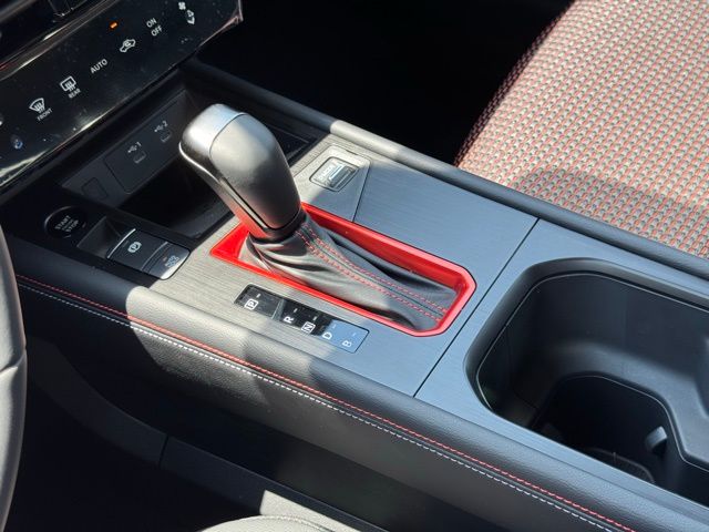 2025 Nissan Kicks SR - Photo 30